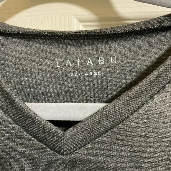 Lalabu Men’s Baby Wearing Tshirt - Picture 3 of 7